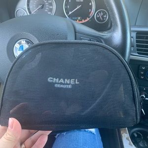 Reposhing - Make Up Case